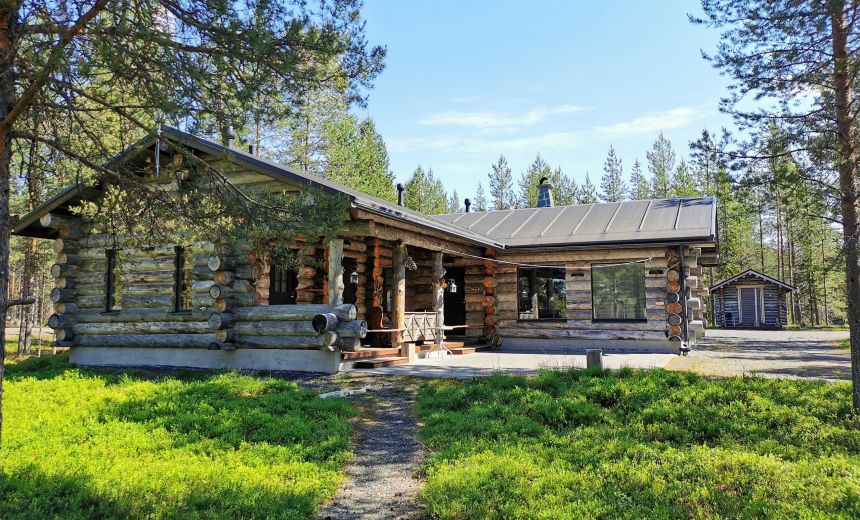 Petäjä vuokramökki Kuusamossa